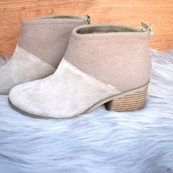 TOMS Lacy Booties - Picture 2 of 4